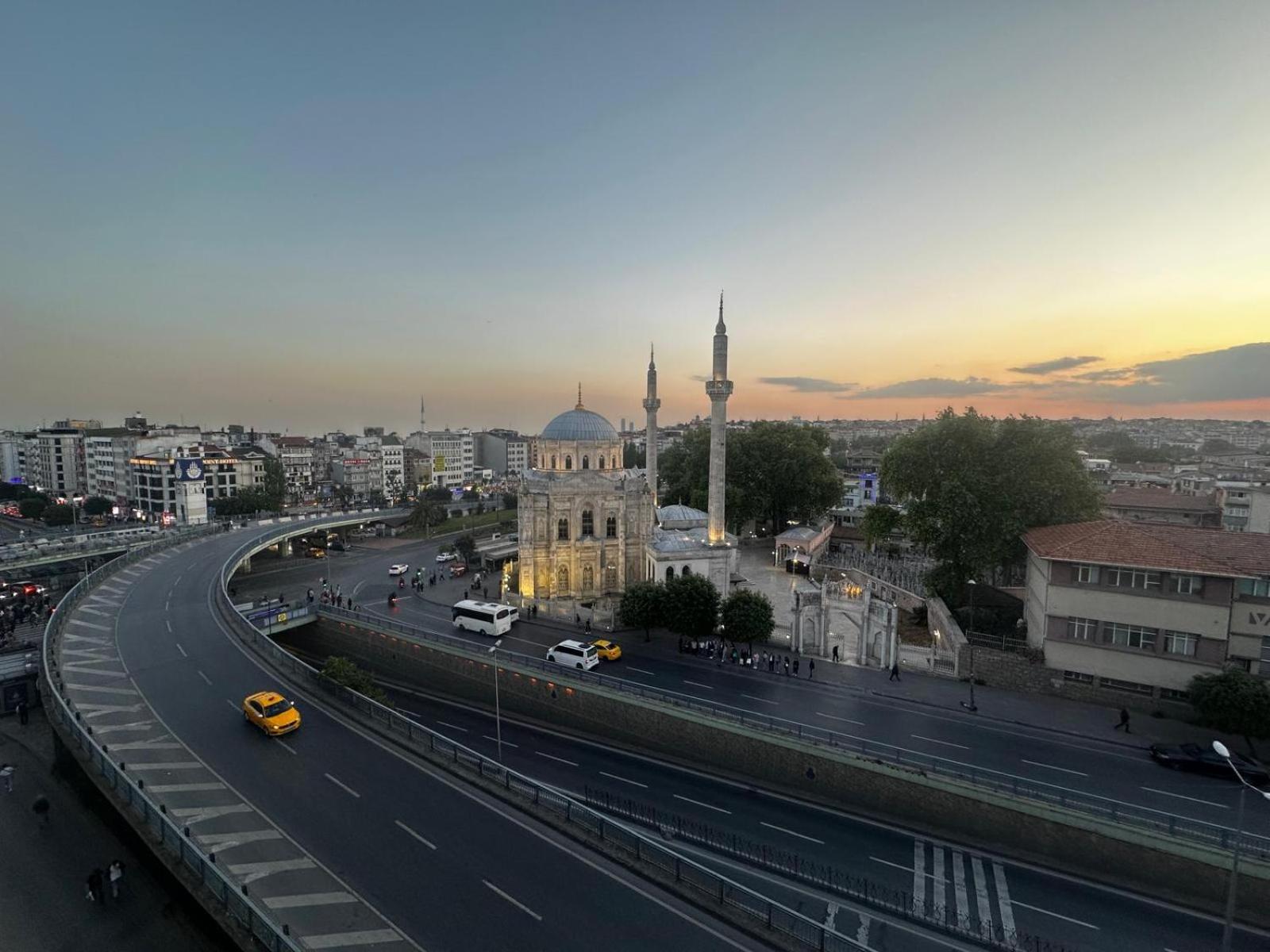 The Best Hotel Istanbul Exterior photo